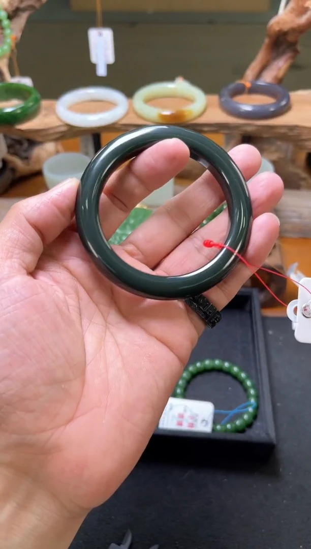 未镶嵌手镯和田玉青海青玉手镯 58+圈