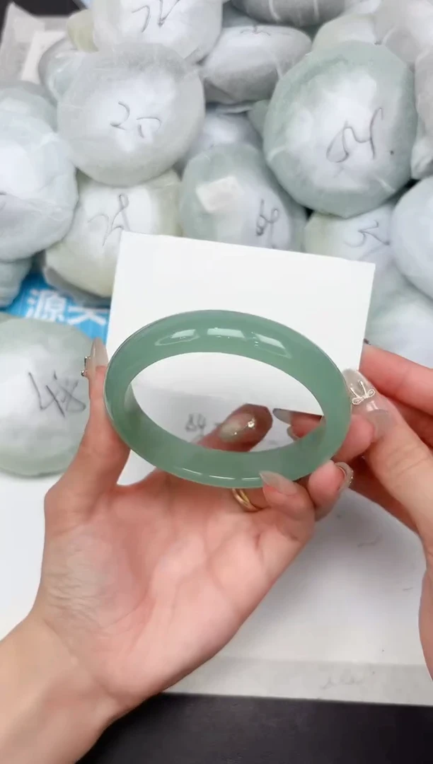 石英质玉手镯未镶嵌114-62.3