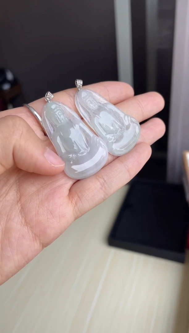 吊坠(不含链)18K金镶嵌翡翠天然缅甸A货翡翠多样性发其一
