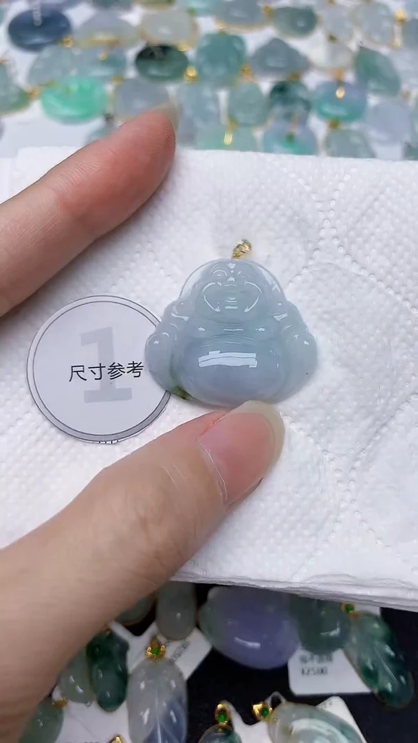 颈饰18K金镶嵌翡翠天然A货翡翠