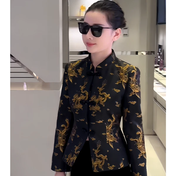 LUXURYMEMO【月龙吟】 何必羡西方中式乃大美 国风手绣重工高端外套