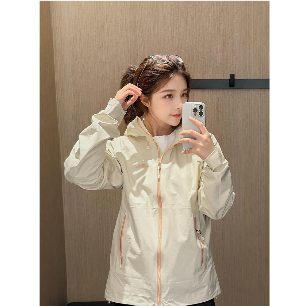 临典LDAB黄色冲锋衣外套女2025春新款高级感防风防水三合一登山服