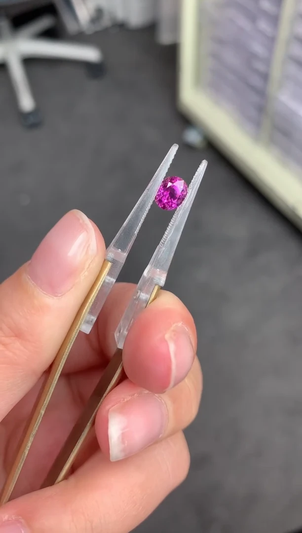 【闪购商品】彩色蓝宝石裸石未镶嵌1.5ct无烧紫蓝宝