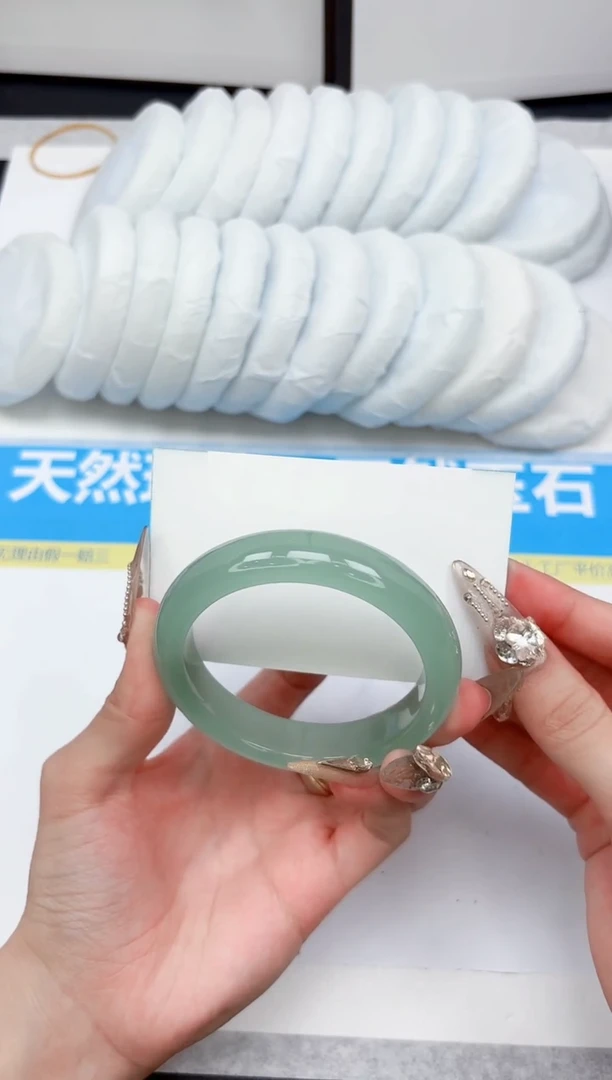 未镶嵌手镯石英质玉216-56.0