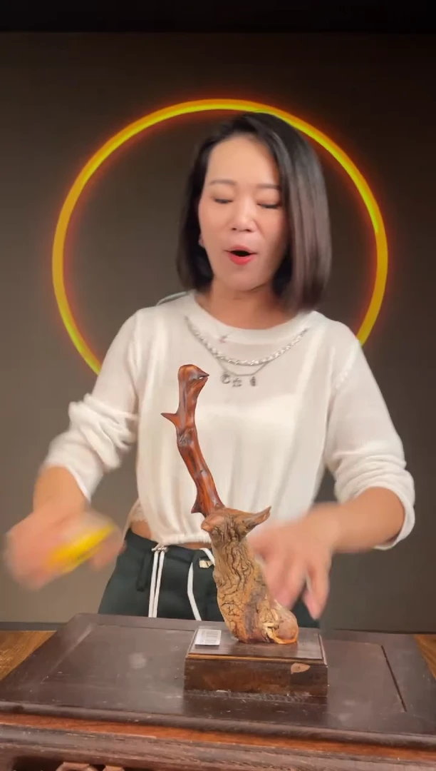 柏木（崖柏）手工摆件,先抢先得! 编号:89