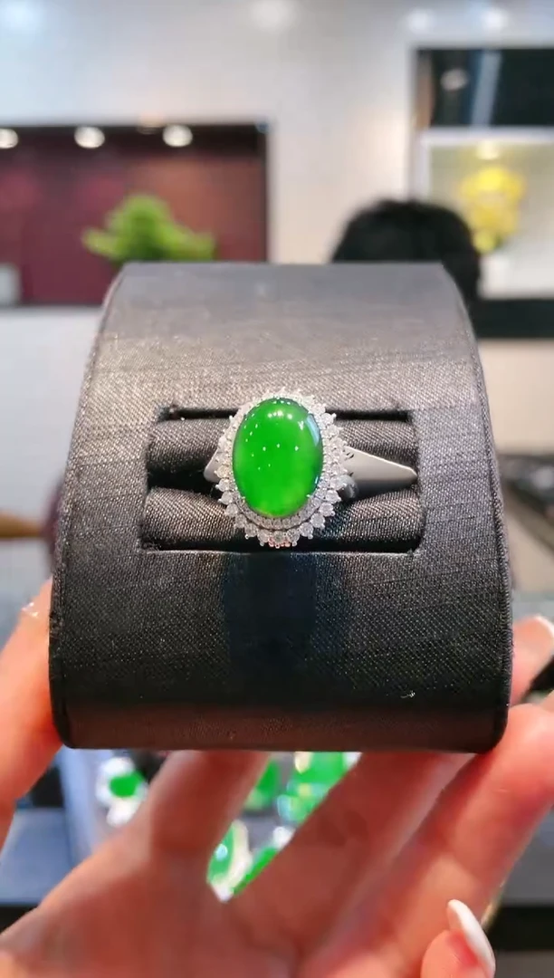 【闪购商品】翡翠颈饰18K金镶嵌A23天然A货翡翠两用款戒指