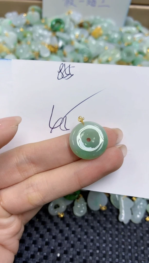 【闪购商品】翡翠颈饰18K金镶嵌天然缅甸A货翡翠