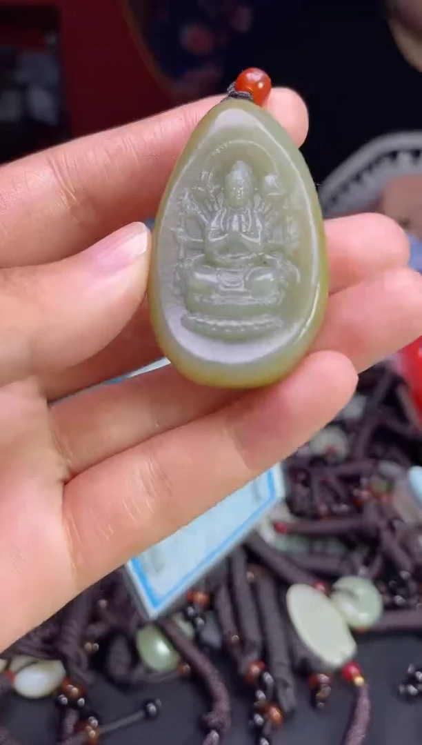 未镶嵌和田玉挂件4