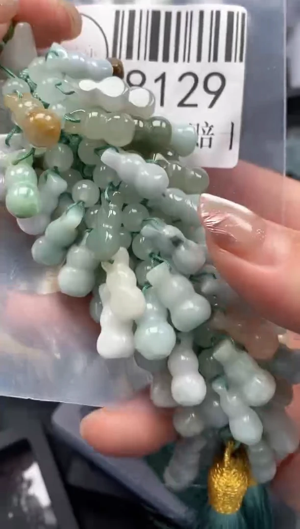 吊坠(不含链)未镶嵌翡翠8129