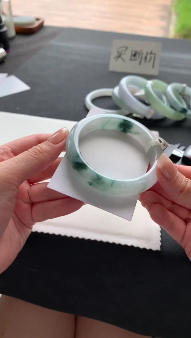 翡翠手镯未镶嵌55.7正圈买断A9069