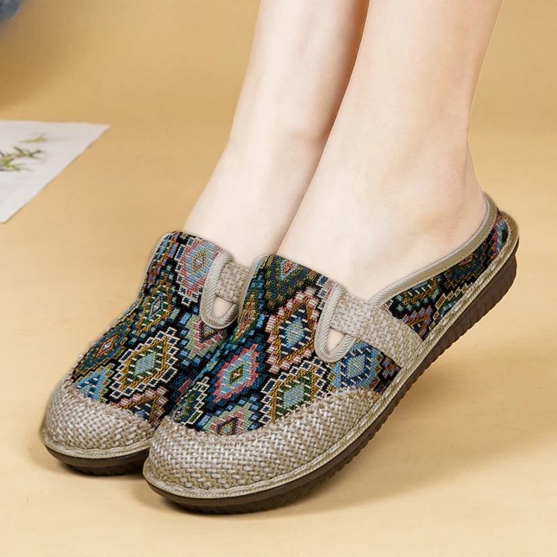 春夏民族风平底妈妈鞋透气一脚蹬休闲鞋复古绣花软底百搭半拖鞋