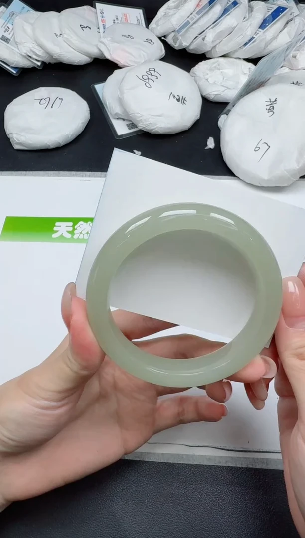 未镶嵌手镯石英质玉0263-5758