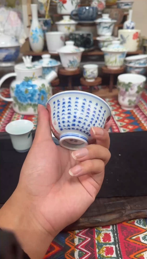 摆件景德镇高温釉下陶瓷