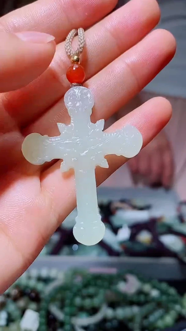 颈饰未镶嵌和田玉1