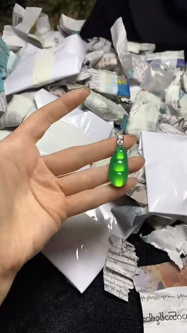 满色吊坠 所见即所得！！