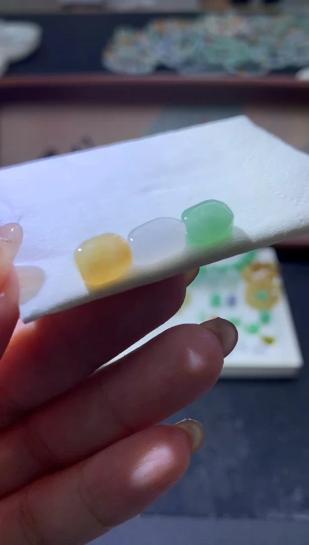 定制翡翠未镶嵌卡7