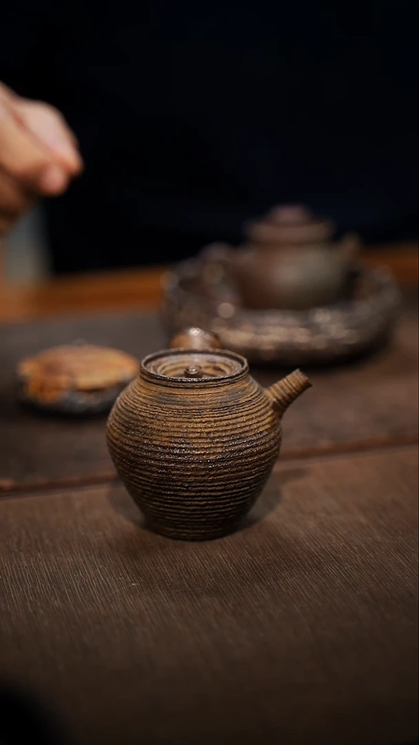 秦*全手工制作  南蛮侧把壶