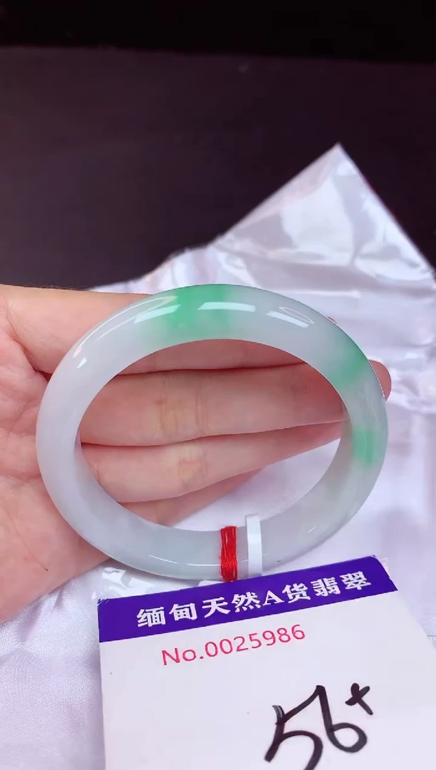 未镶嵌手镯翡翠56