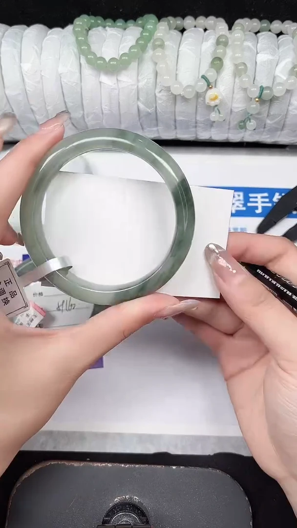 未镶嵌手镯石英质玉356-61/62