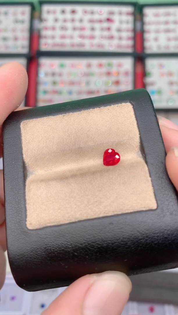 裸石红宝石缅甸1.02ct