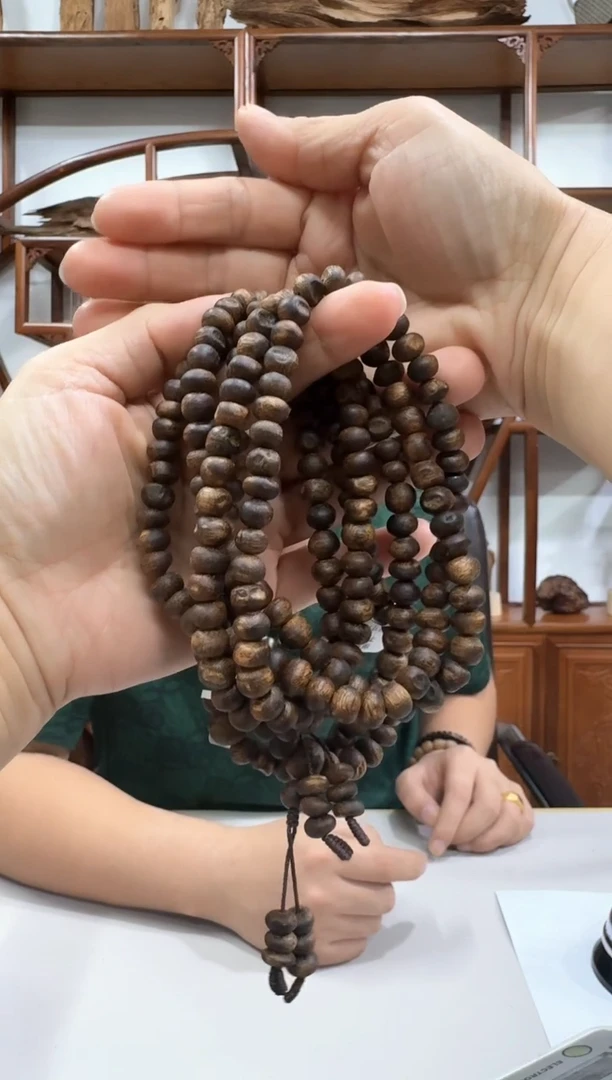 沉香手串尖峰岭 乌身随形多圈  多样性发一