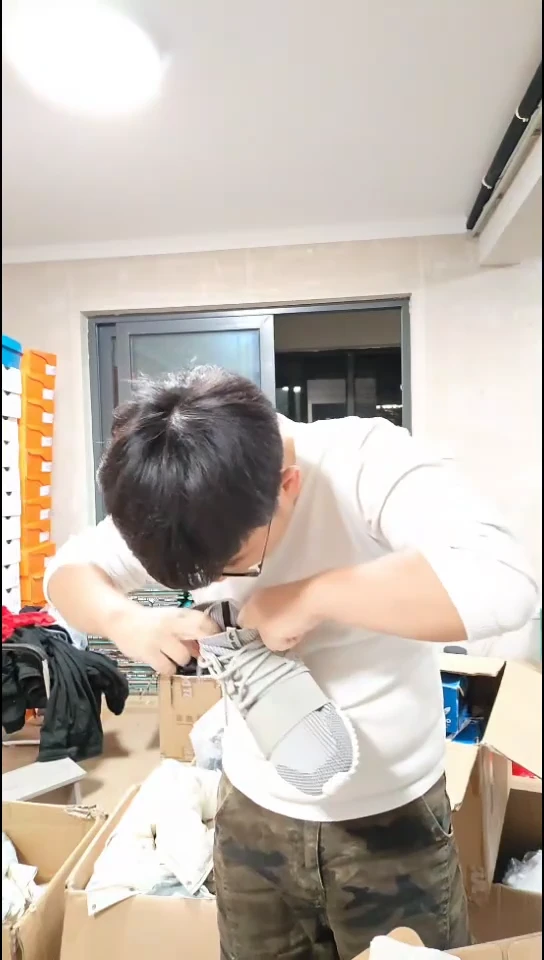 各种大牌断码孤品清仓   尺码44.5  A70