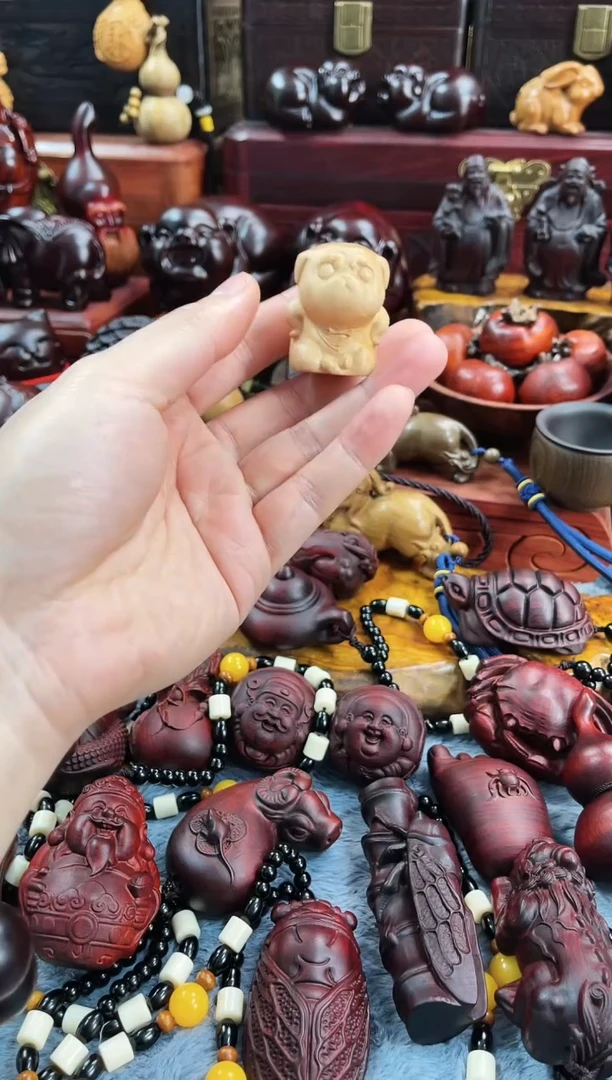 【闪购商品】香榧木黄杨木小狗摆件