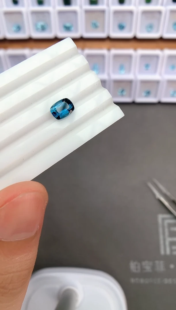 未镶嵌裸石定制碧玺1.29ct