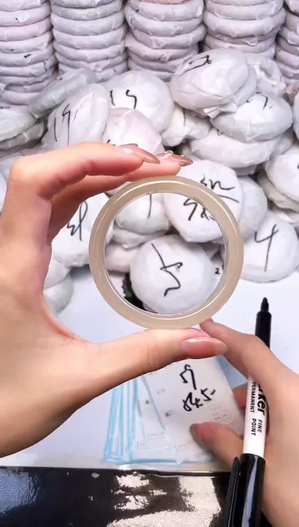 手镯玛瑙/玉髓未镶嵌163