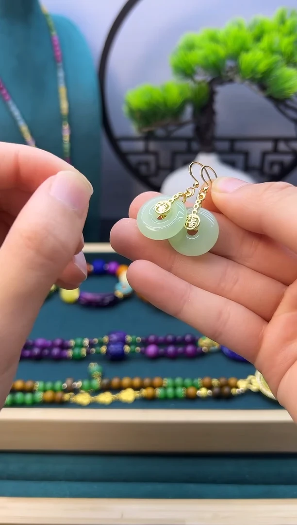 【闪购商品】和田玉耳饰14K金镶嵌E205