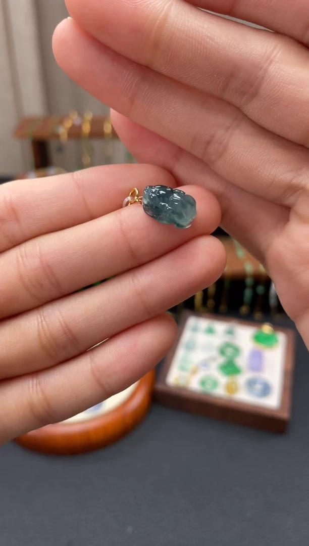 【闪购商品】翡翠吊坠(不含链)18K金镶嵌一个  JK537