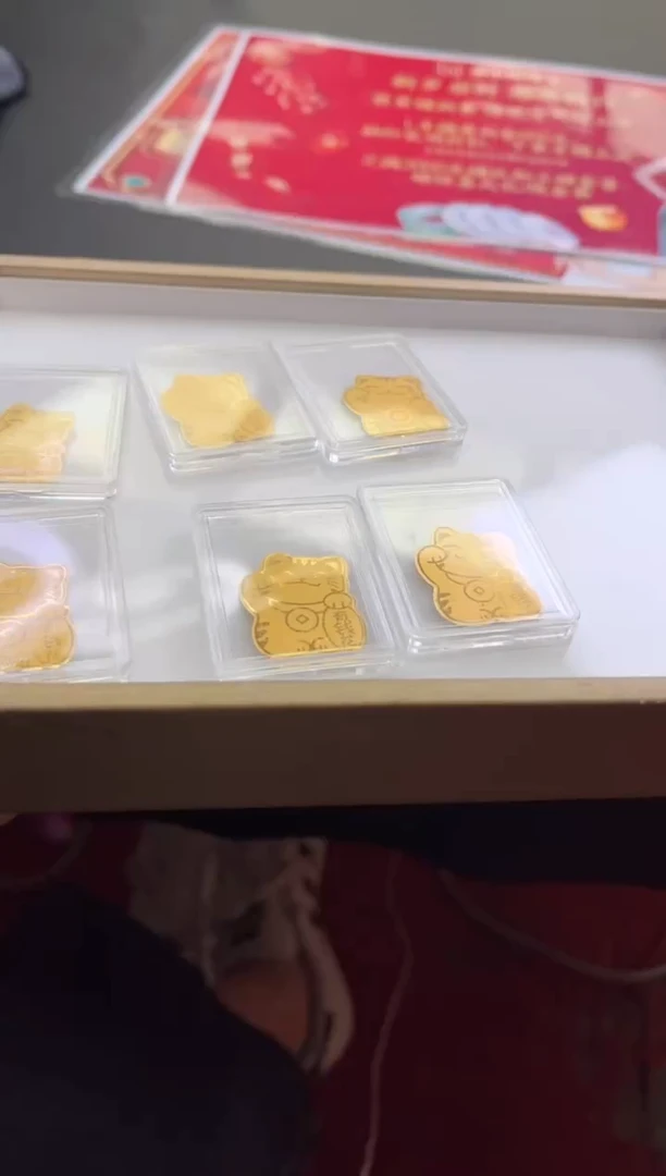 【闪购商品】查罗石挂件合金J3多样性发一件