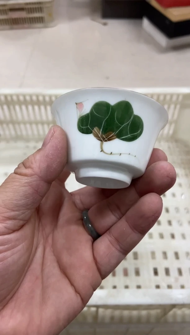 无运费险有瑕疵的摄影的产品有使用过的痕迹有点脏介意勿拍