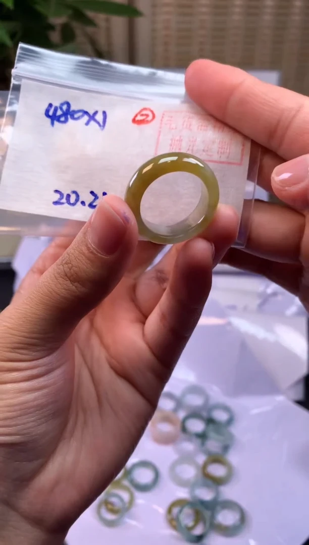 【闪购商品】定制翡翠未镶嵌戒圈#480元-毛货需精细抛光