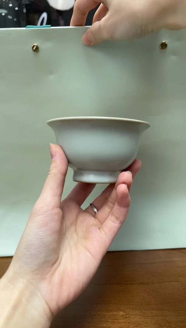 随****兜周泽堂天青压手杯
