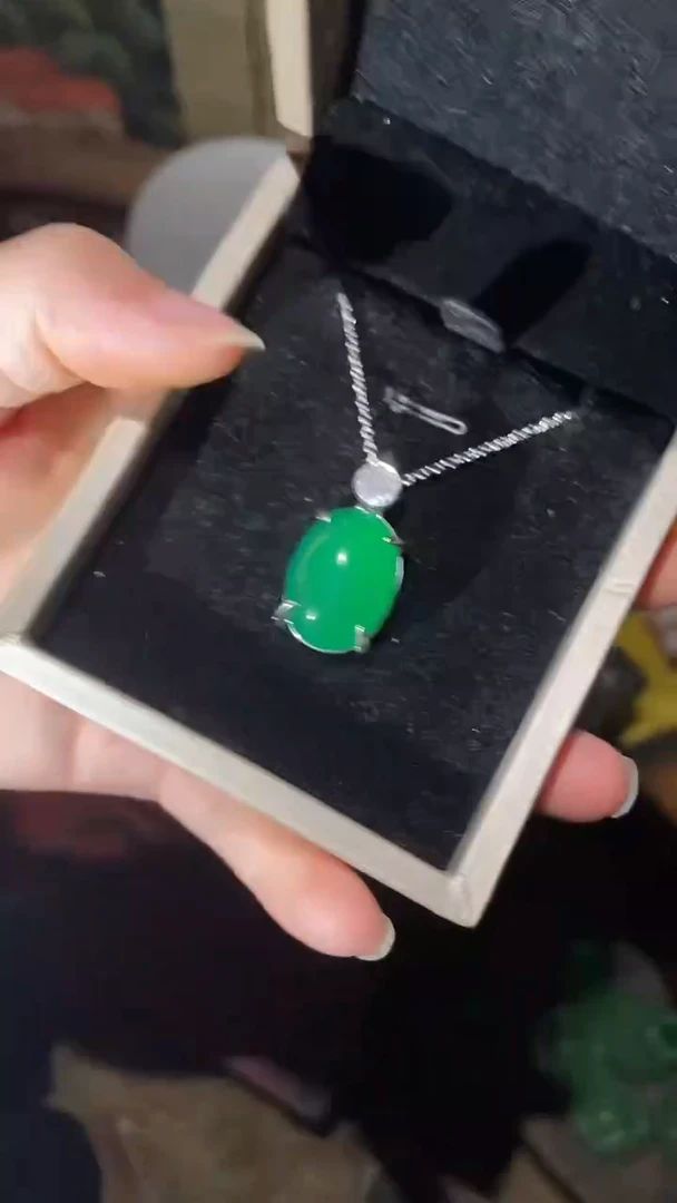 翡翠未镶嵌颈饰永玉阁精品专属摆件