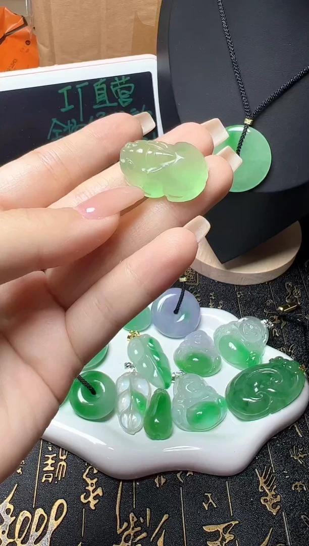 颈饰未镶嵌翡翠所见即所得，一图一物