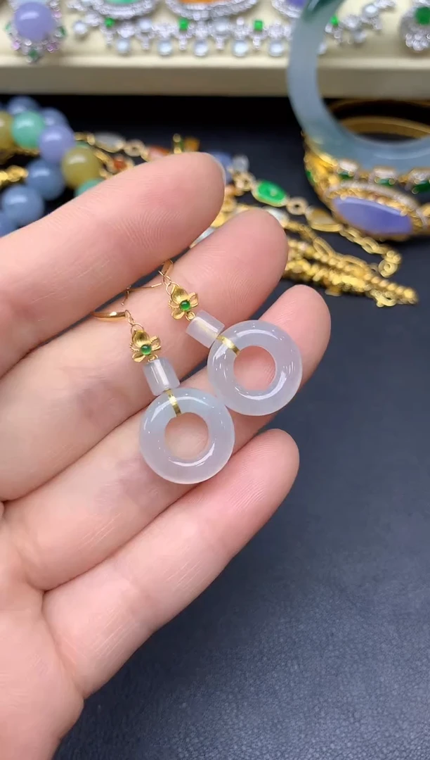 18K金镶嵌翡翠耳饰42-雪姐翡翠天天见