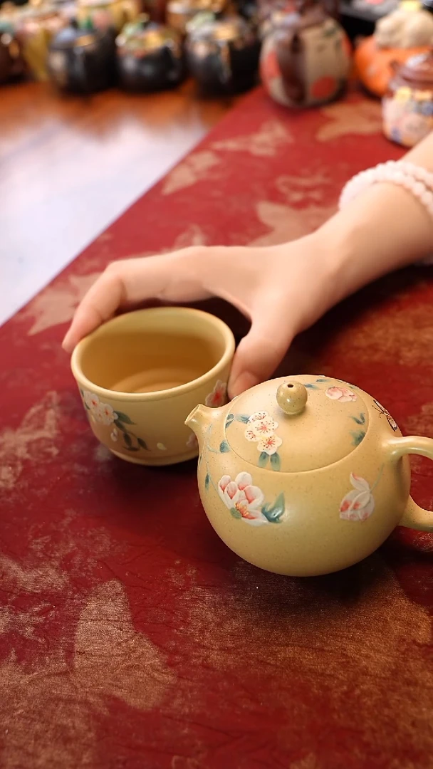 宜兴紫砂本绿西施一壶一杯