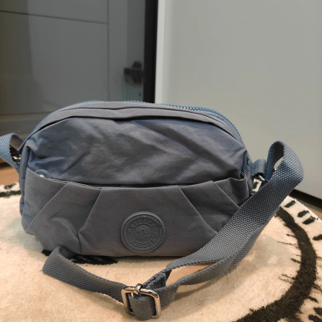 云朵造型单肩斜挎时尚休闲包