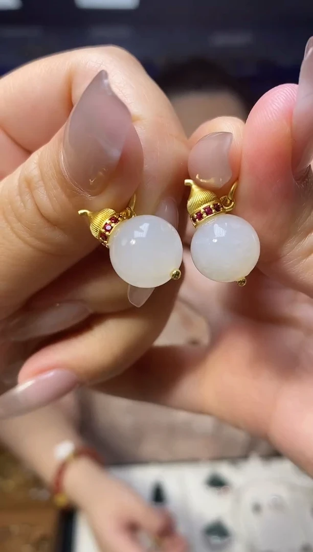 和田玉合金吊坠(不含链)多样性发货发其一