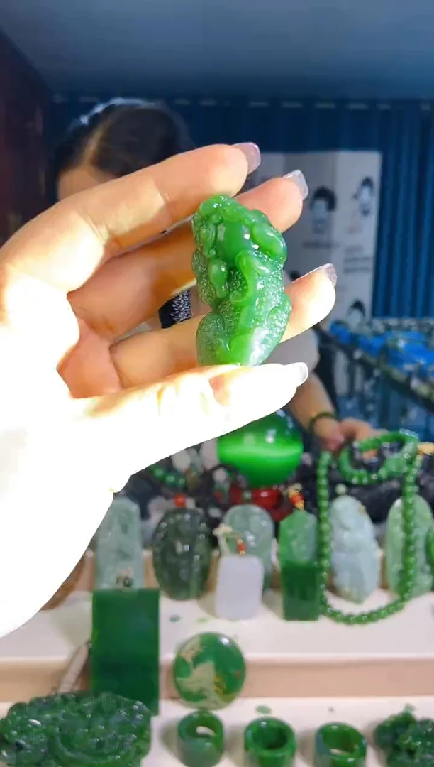 和田玉未镶嵌挂件1