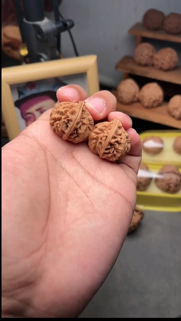 吊坠文玩核桃秋子手捻30