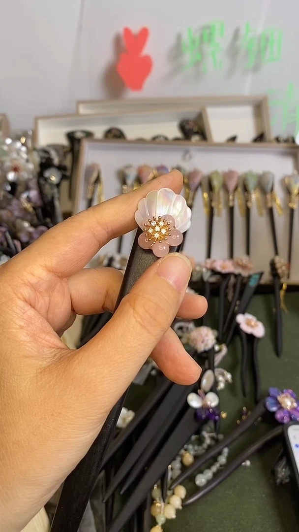 非金属木质不****财15  美丽发簪