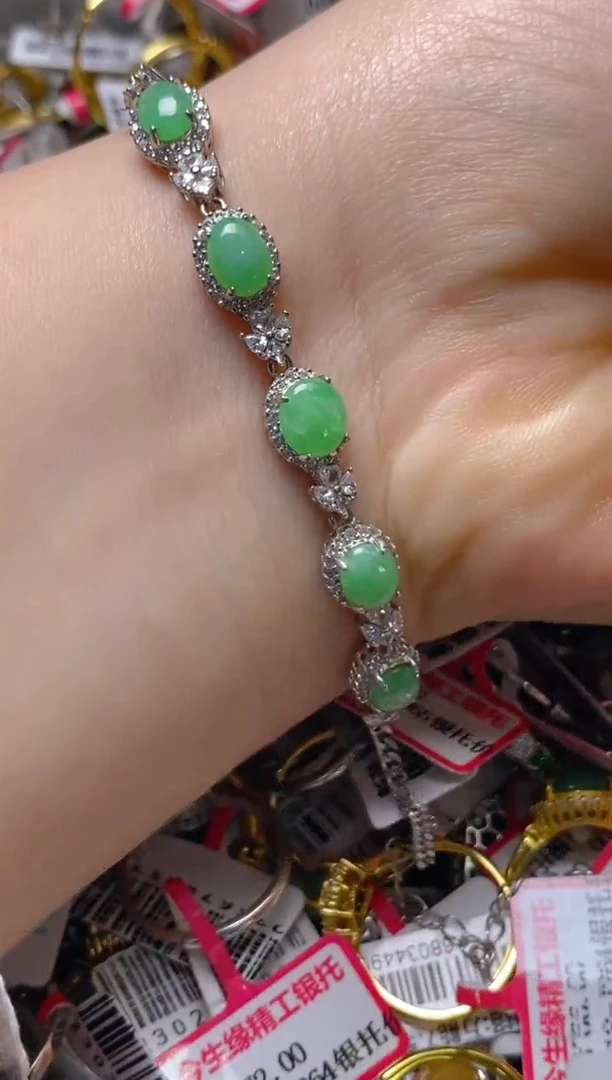 银S925镶嵌戒指翡翠百内无证书