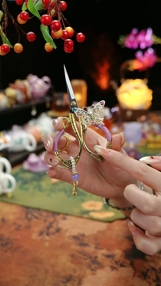 【闪购商品】紫色蝴蝶茶袋子小剪刀