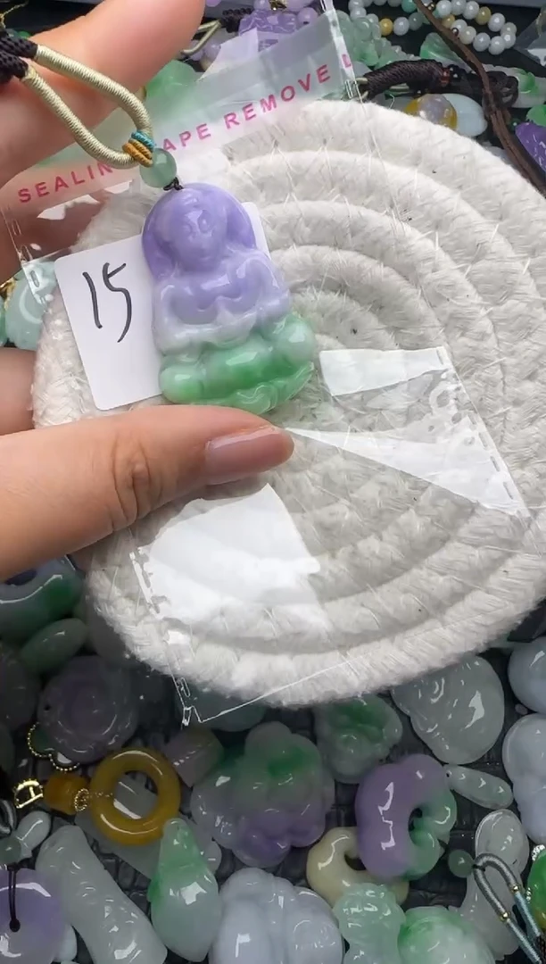 颈饰未镶嵌翡翠缅甸翡翠吊坠
