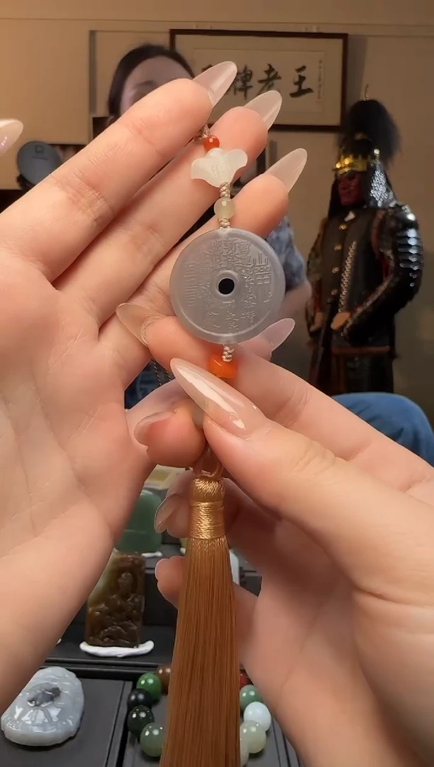 【闪购商品】和田玉烟紫山鬼未镶嵌挂坠