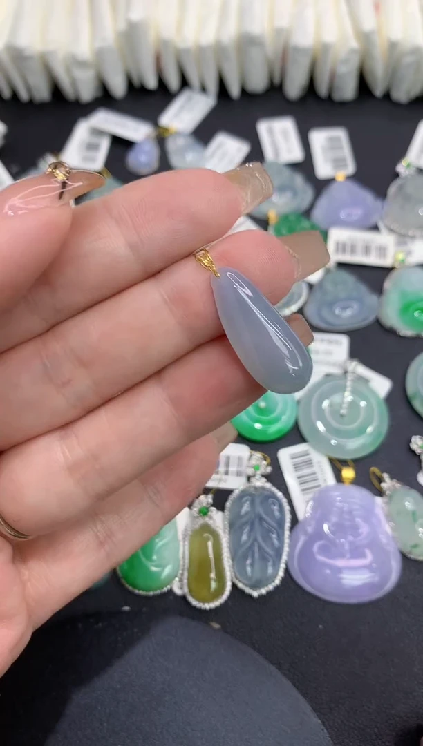吊坠(不含链)18K金镶嵌翡翠1111