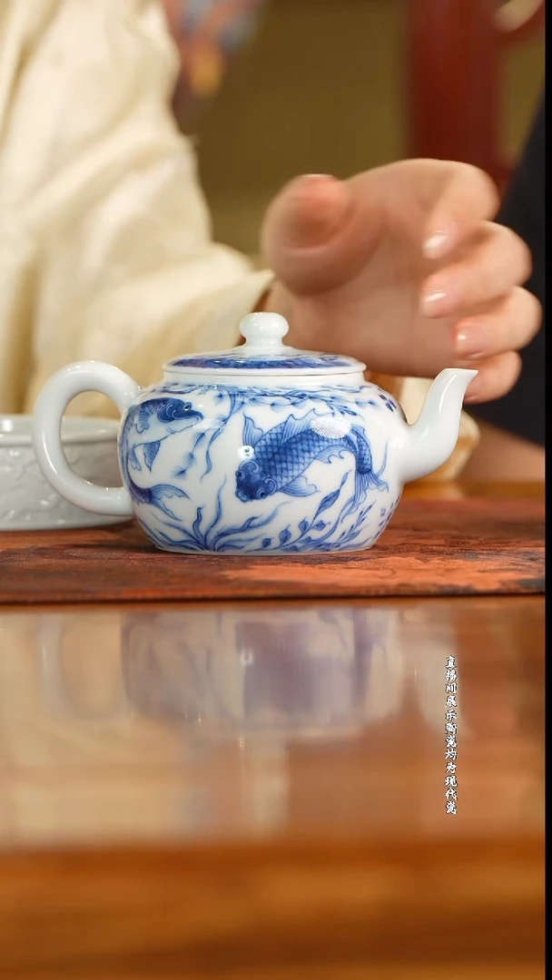 望月怀古满绘鱼藻德钟壶@@wyhg557